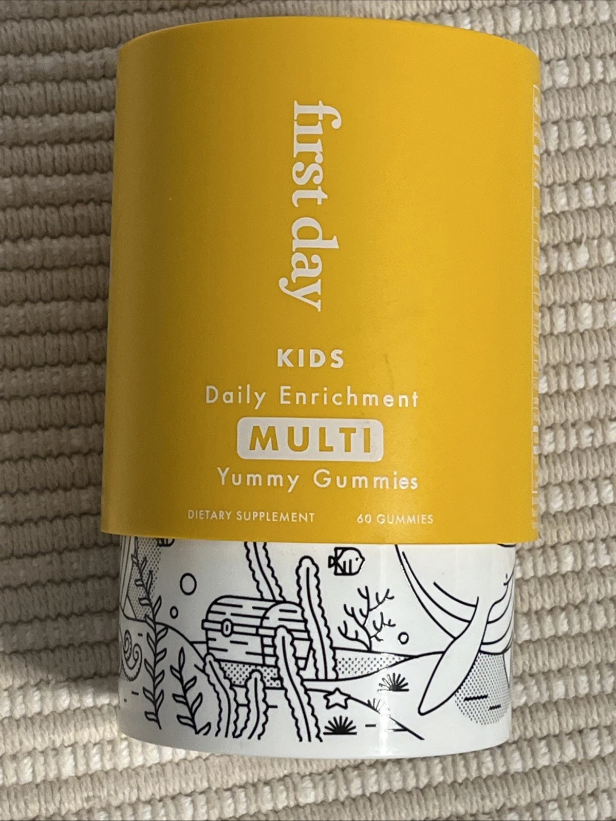 FIRST DAY Kids Daily Multivitamin Gummies 60 count **NEW SEALED** Exp 6/2026