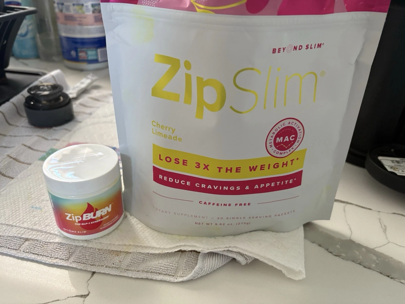 Beyond Slim Zip Slim Cherry Limeade 9.64 Oz 25 Single Serving Packets & Zipburn